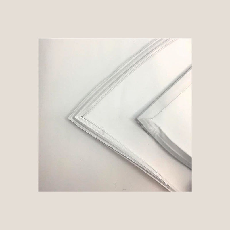 Garniture de porte inférieure pour réfrigérateur Beko 4324850400