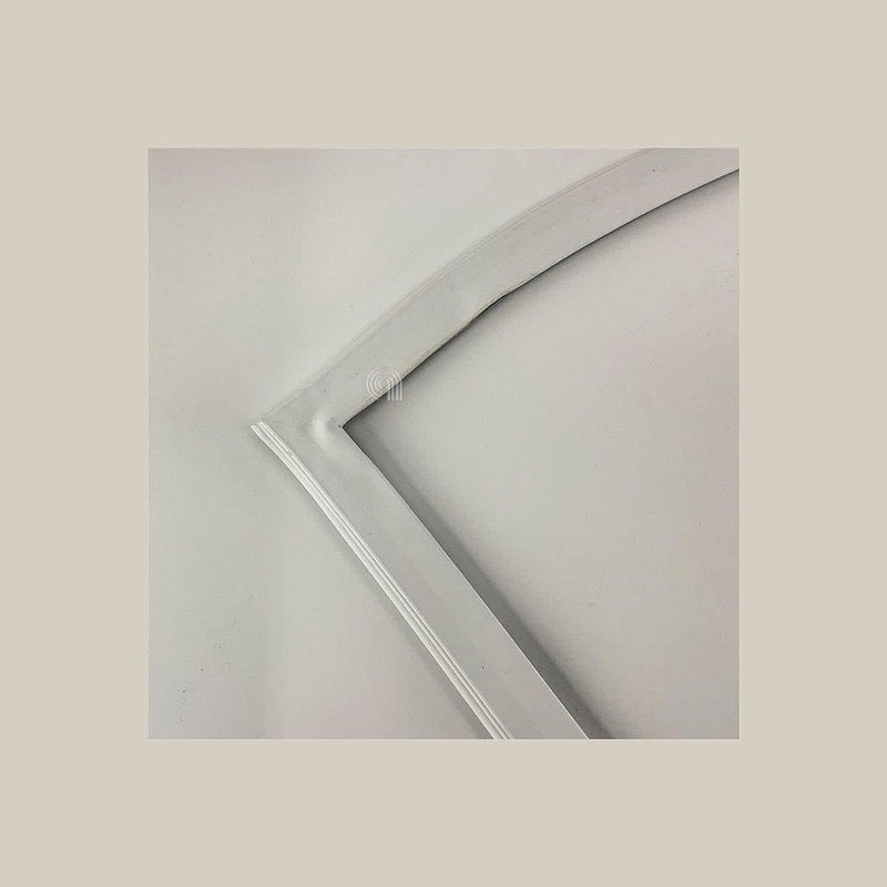 garniture de porte pour réfrigérateur Beko et Indesit 4331815900